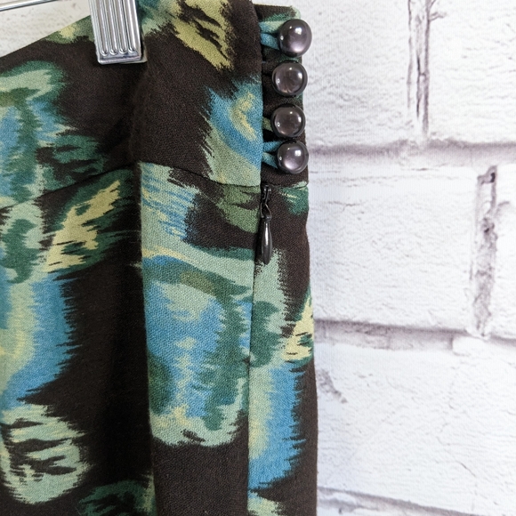 ANN TAYLOR LOFT Floral Fit and Flare Skirt - Picture 7 of 13